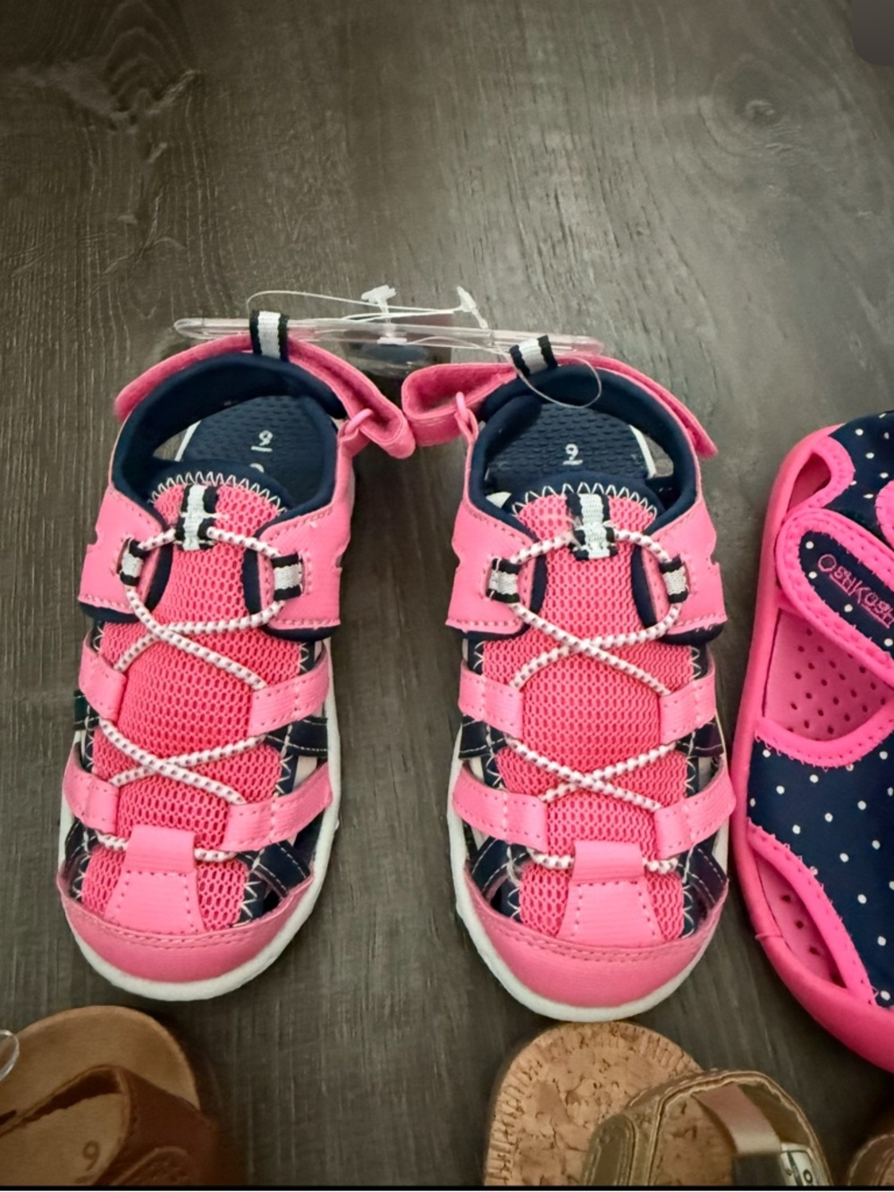 OshKosh B'gosh & Carters Toddler Girl Sandals Size 9 - Picture 3 of 6
